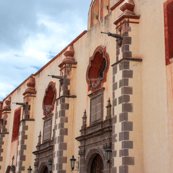 Antiguo Convento de San José de Gracia y Templo de Capuchinas 